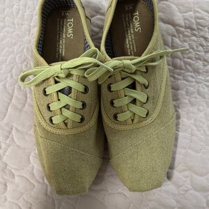 TOMS Women's Light Green Sneakers